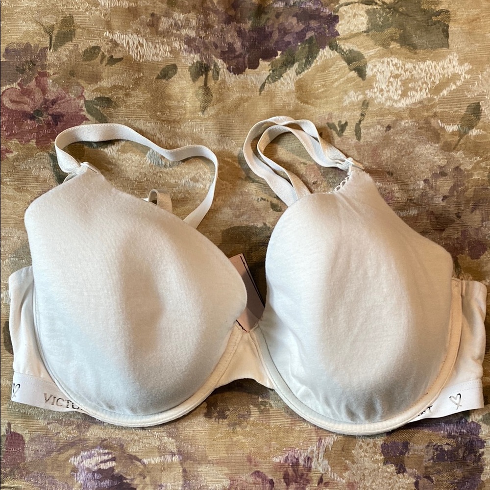 Victoria's Secret Cream Bra